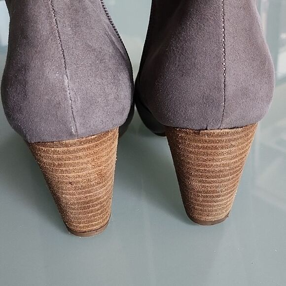 Report Faux Suede with Leather Retro '90s Y2K Stacked Heeled Boots Size 9 - Picture 4 of 11